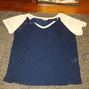 V neck T shirt
